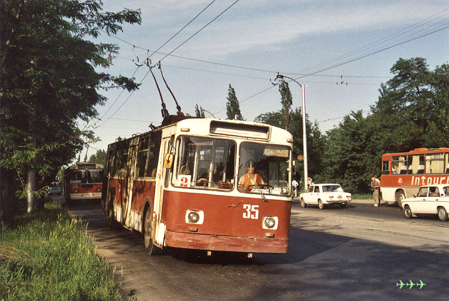 Стаханов, ЗиУ-682В № 35