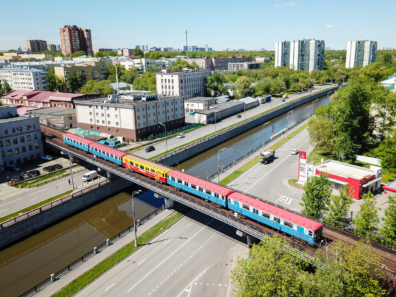 Москва, 81-717.5 (ЛВЗ/ВМ) № 10199; Москва, 81-714.5М (МВМ) № 1027; Москва, 81-714 (ЛВЗ) № 7638; Москва, 81-714.5М (МВМ) № 1352; Москва, 81-717.5 (ЛВЗ/ВМ) № 10197