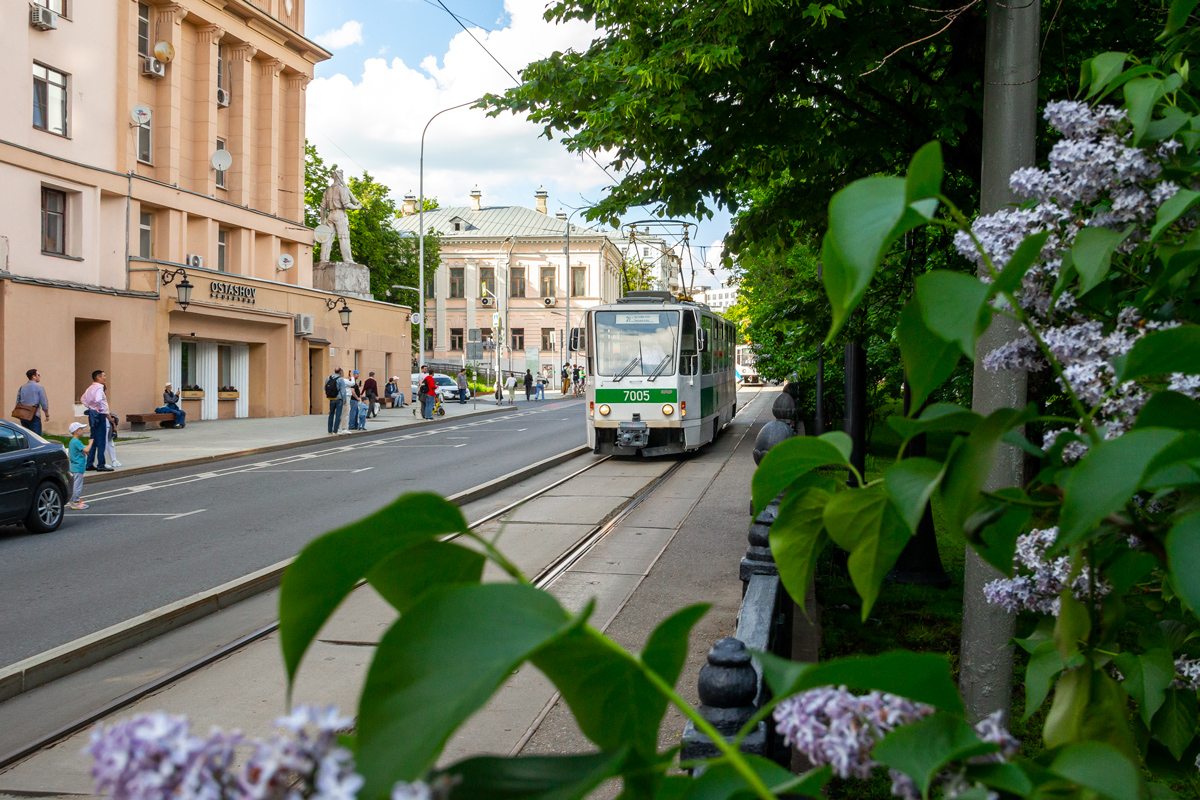 Москва — Парад ретротранспорта 4 июня 2022