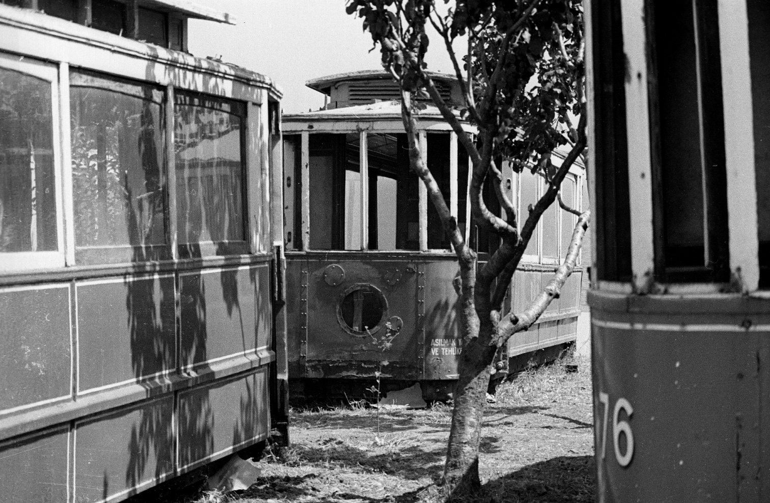 Стамбул — Исторические фотографии — Лагерь İETT в районе Авджылар