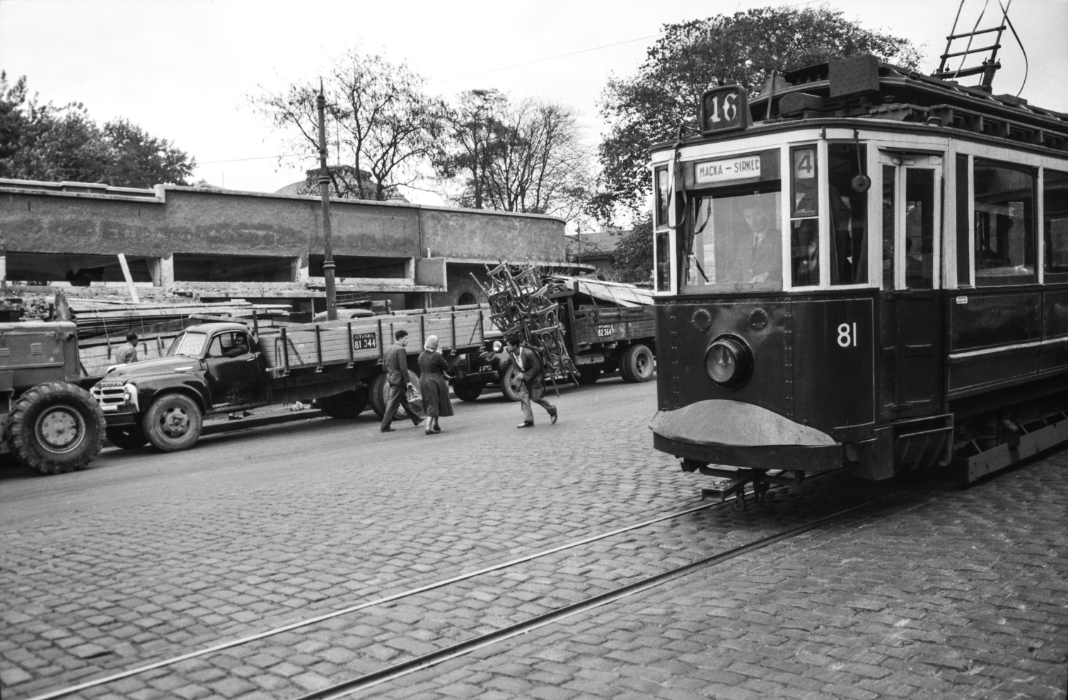 Стамбул, Двухосный моторный Franco-Belge № 81; Стамбул — Исторические фотографии — Трамвай в европейской части города (1914-1961)