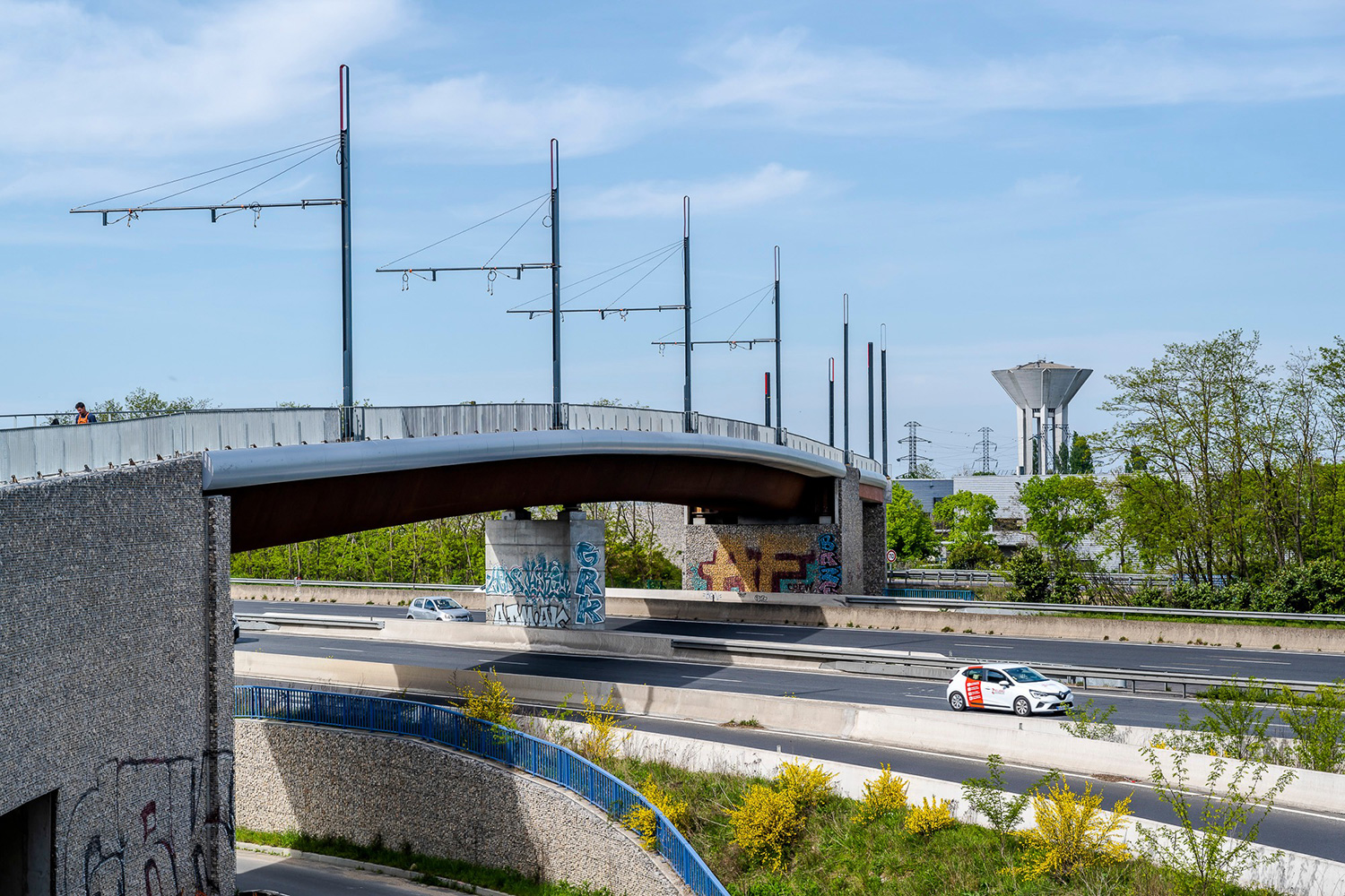 Paris - Versailles - Yvelines — Construction of new tram lines; Paris - Versailles - Yvelines — Tram line T12