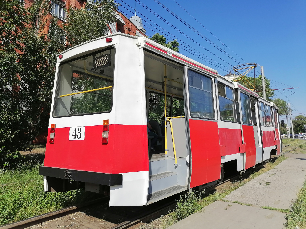 Трамвай 2 омск. 71-605эп. Вагон 71-605 (КТМ-5). 71-605 Трамвай. Трамвайное депо Омск.