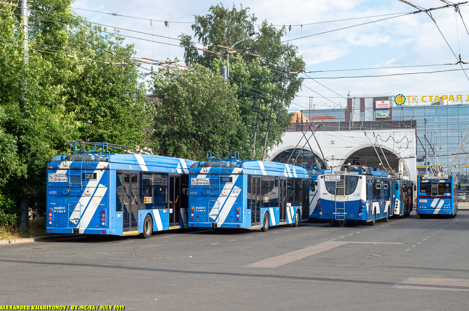 Санкт-Петербург, Тролза-5265.08 «Мегаполис» № 6059; Санкт-Петербург, Тролза-5265.08 «Мегаполис» № 6019; Санкт-Петербург, ВМЗ-5298.01 «Авангард» № 6861