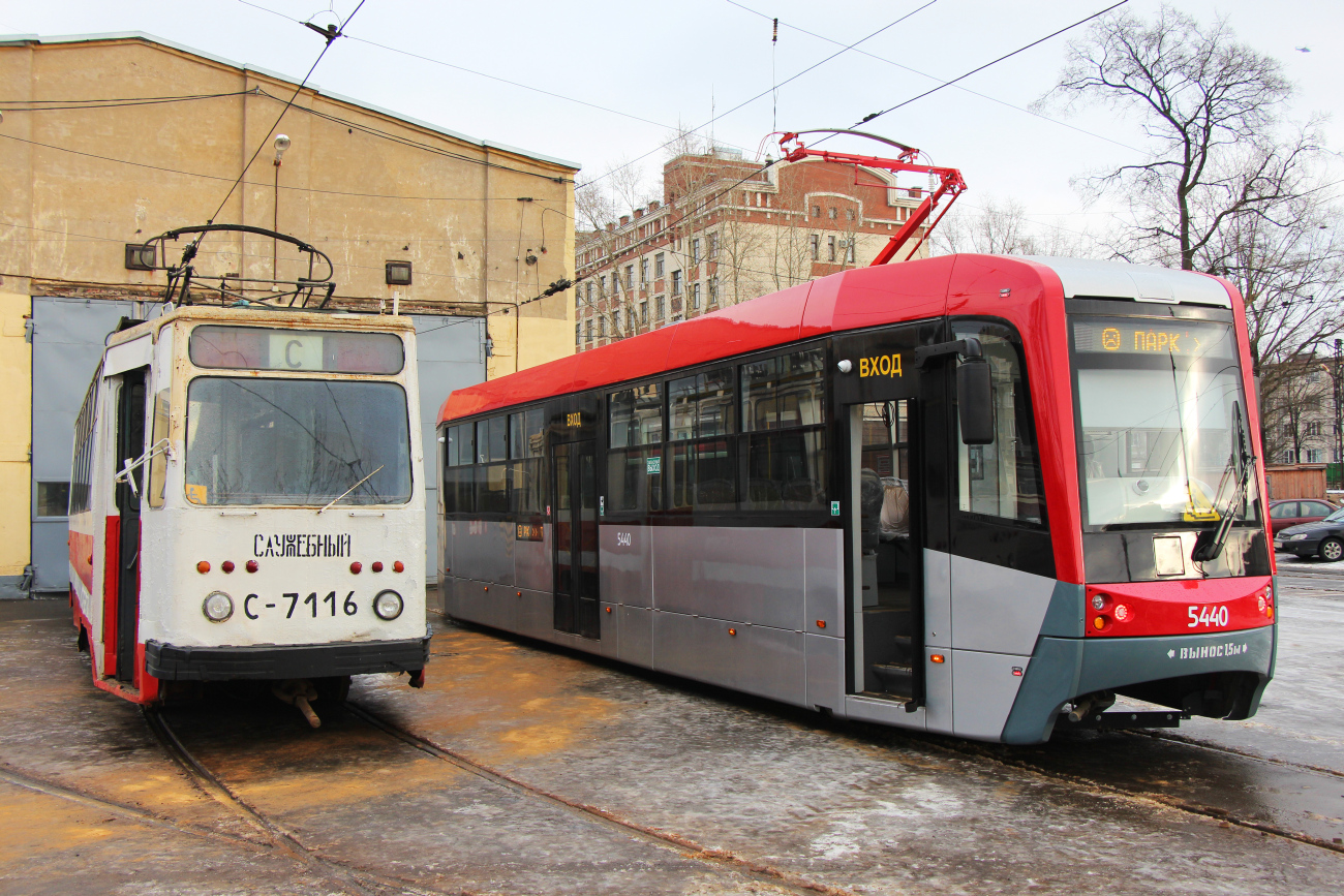 Санкт Петербург, ЛМ-68М3 № 5440; Санкт Петербург, ПР (18М) № С-7116