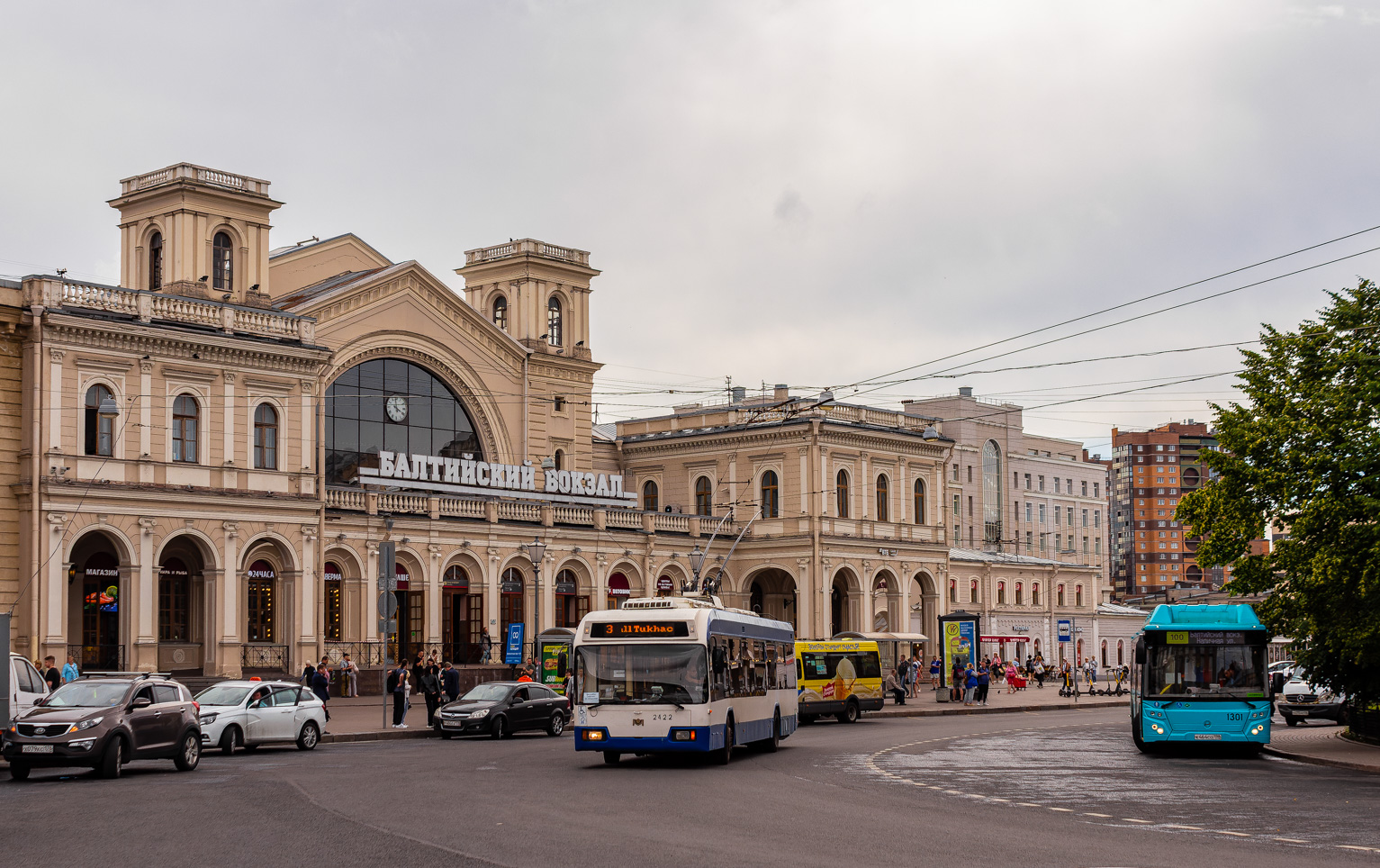 Санкт-Пецярбург, БКМ 321 № 2422; Санкт-Пецярбург — Конечные станции и разворотные кольца