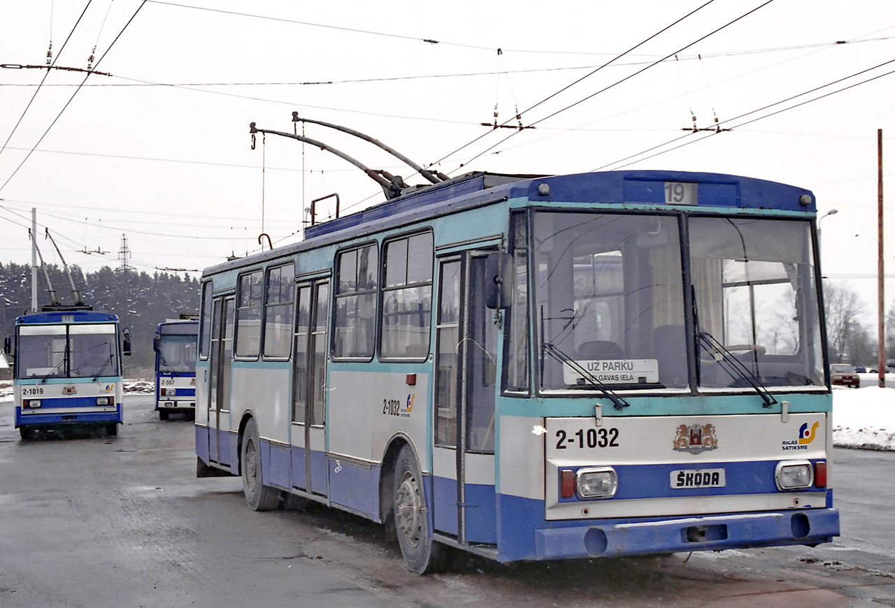 Рига, Škoda 14Tr02 № 2-1032