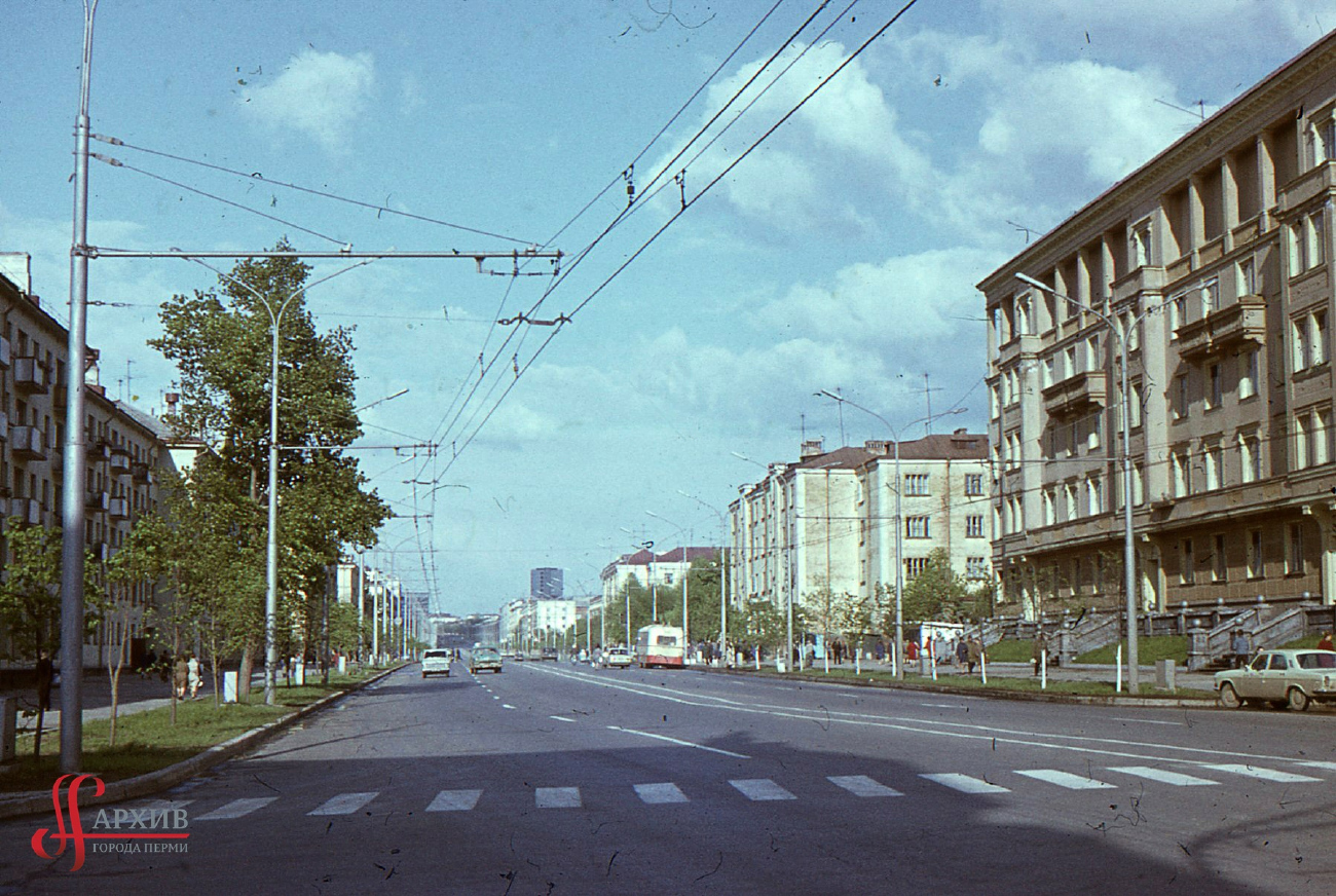 Пермь — Старые фотографии; Пермь — Троллейбусные линии и инфраструктура