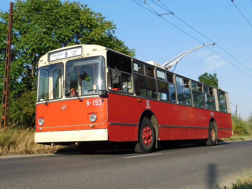 Сегед, ЗиУ-682УВ № 9-153