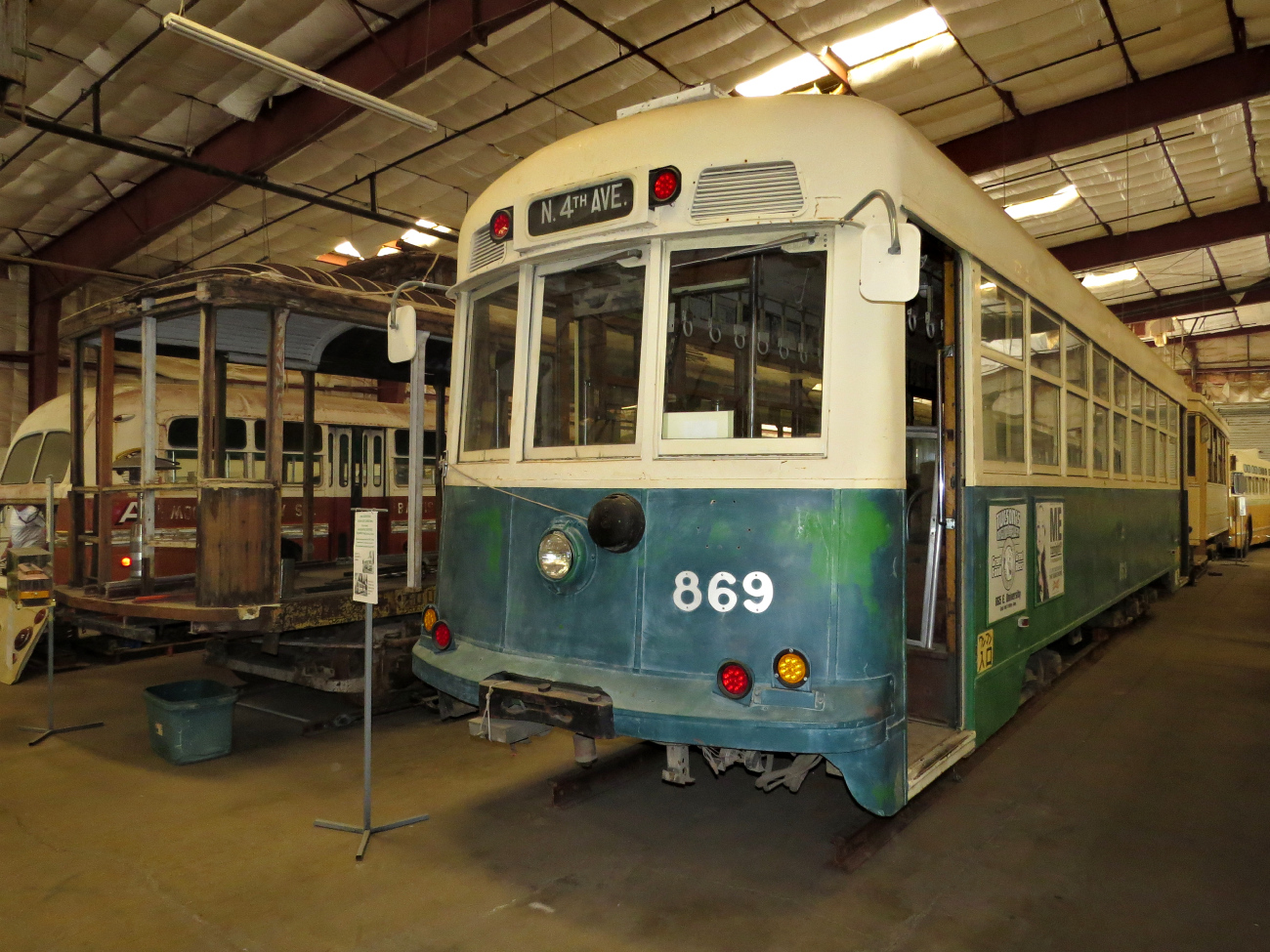 Тусон, Четырёхосный моторный вагон № 869; Тусон — Музейная коллекция Old Pueblo Trolley