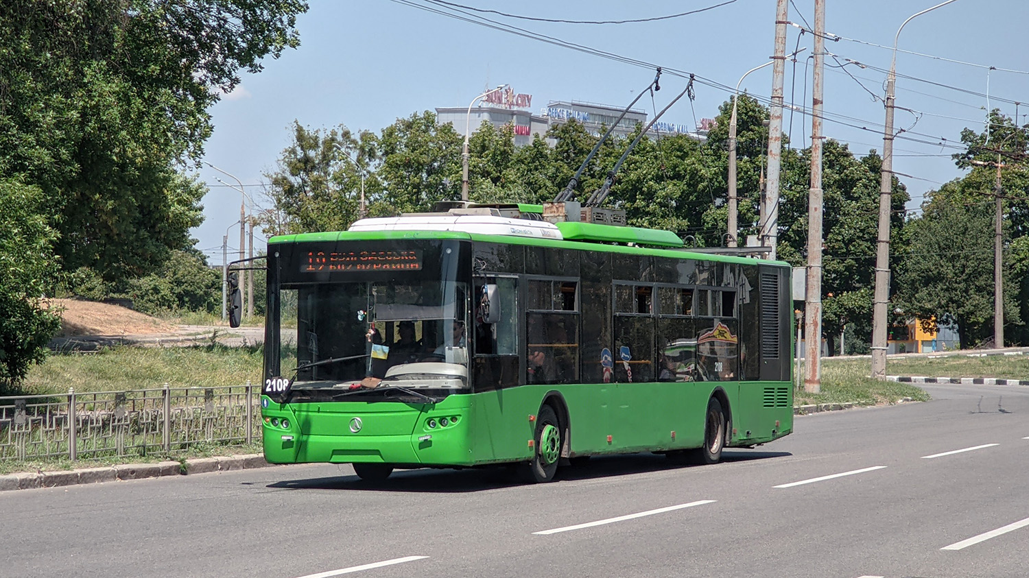 Харьков, ЛАЗ E183A1 № 2108