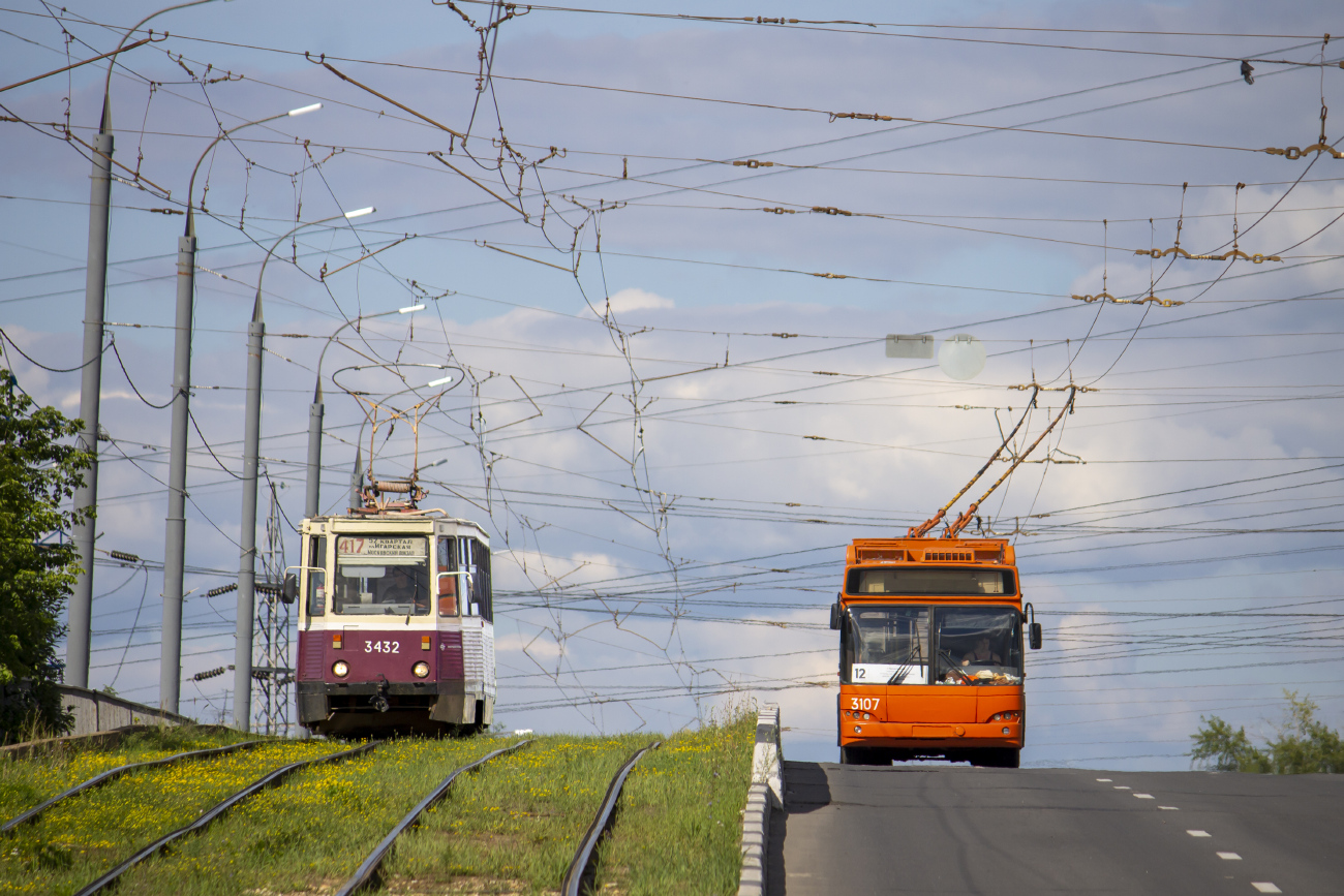 Нижний Новгород, 71-605 (КТМ-5М3) № 3432; Нижний Новгород, СВАРЗ-МАЗ-6235.00 № 3107