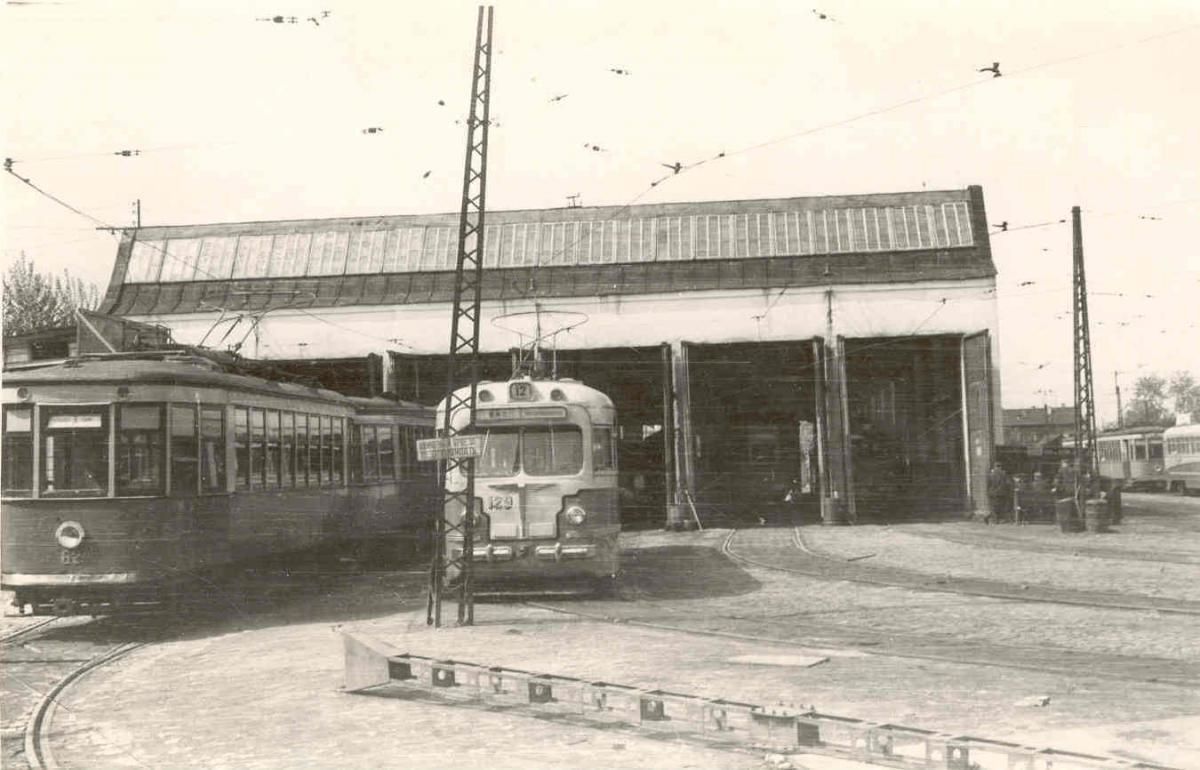 Yekaterinburg, MTV-82 № 129; Yekaterinburg, Kh № 62; Yekaterinburg — Historical photos; Yekaterinburg — South tram depot