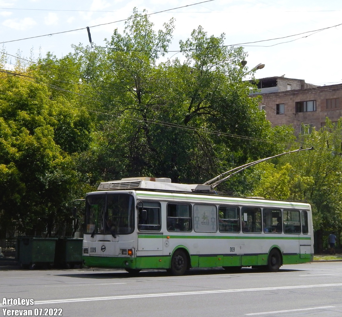 Ереван, ЛиАЗ-5280 (ВЗТМ) № 009