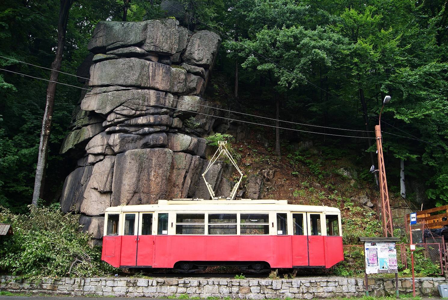 Jelenia Góra, Konstal N — 17; Jelenia Góra — Tram monuments