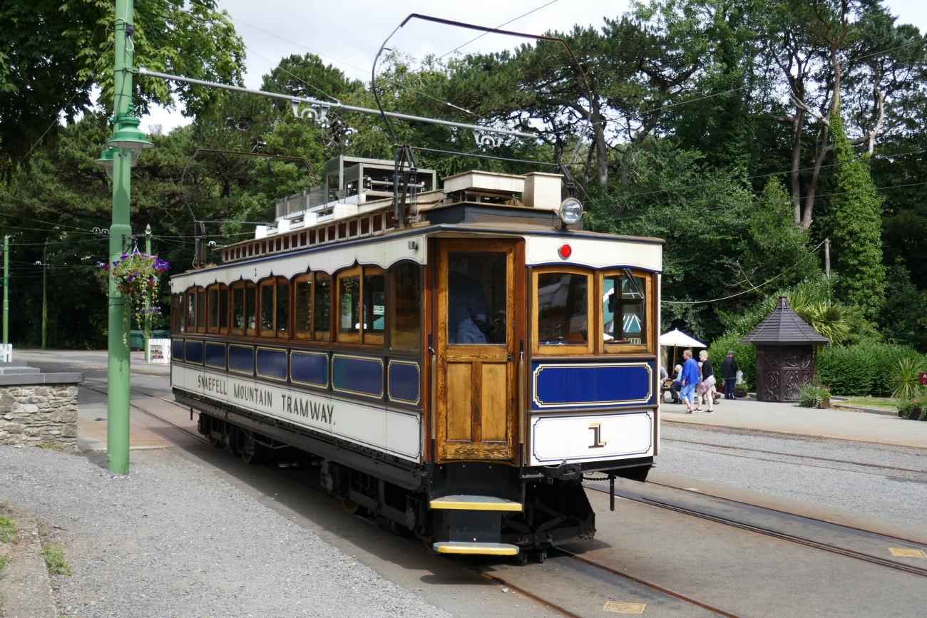 Laxey, Milnes 4-axle motor car — 1