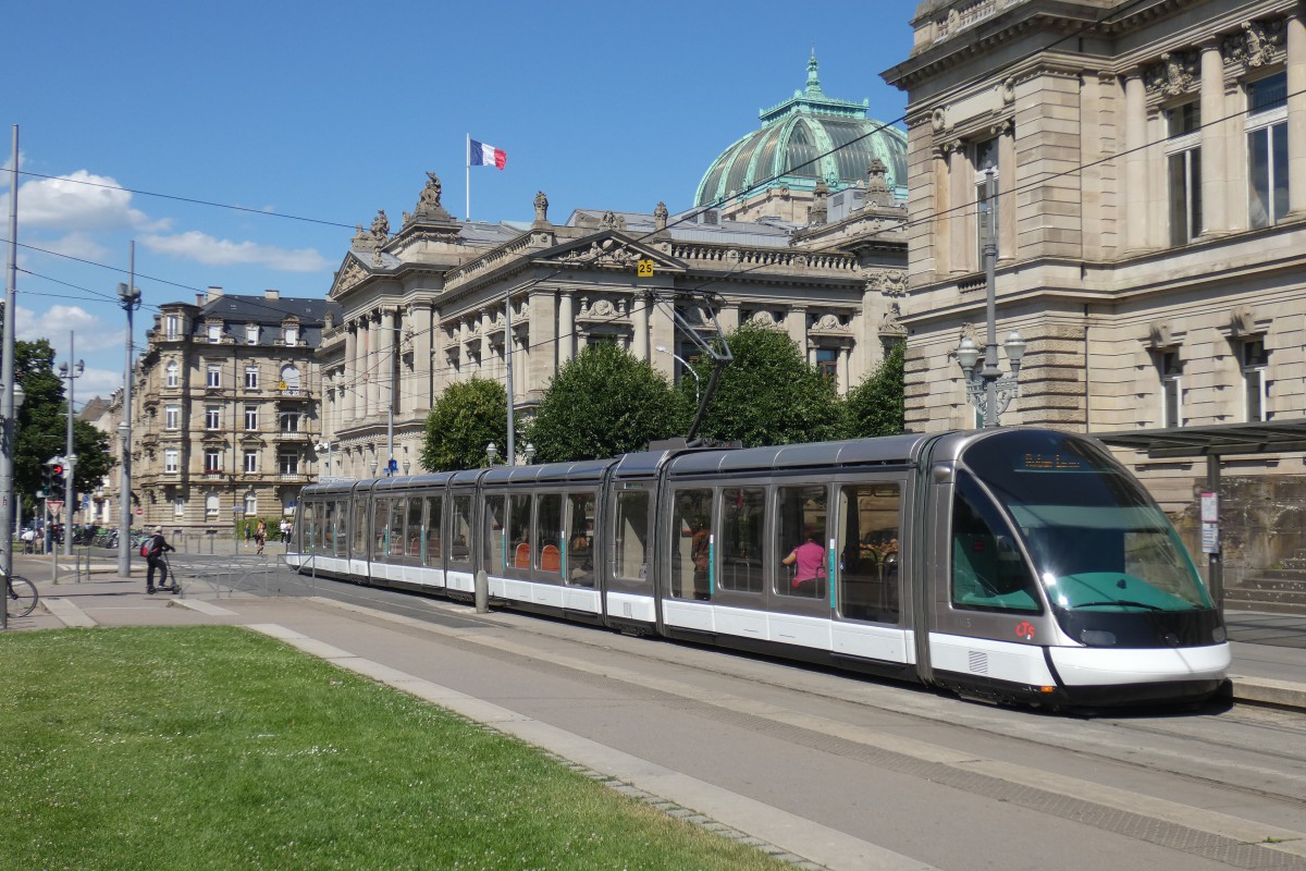 Страсбург, Bombardier Eurotram (Flexity Outlook) № 1065