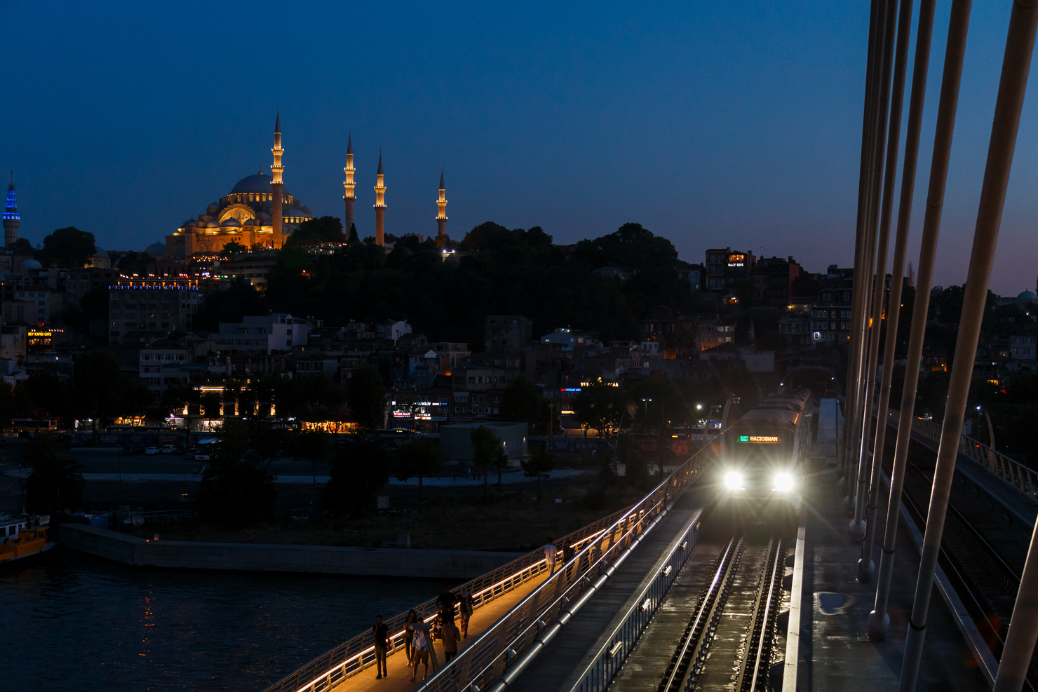 Стамбул — Метрополитен — Линия M2 (Yenikapı — Seyrantepe / Hacıosman)
