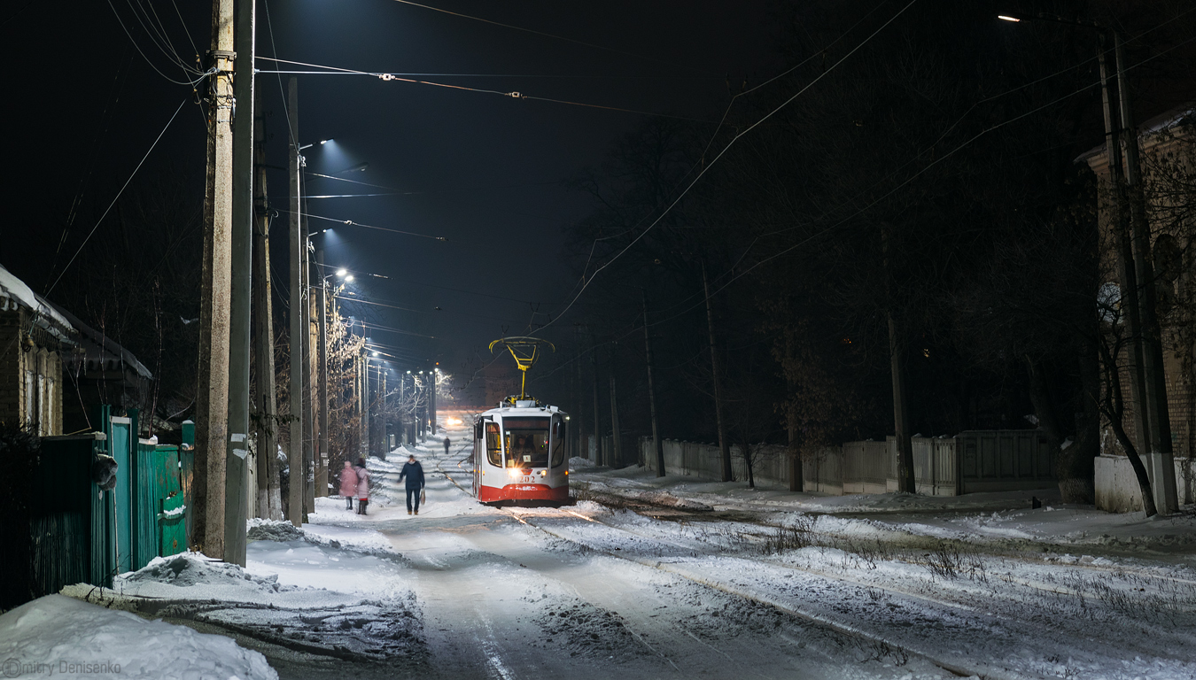 Jenakijewe — Tram lines