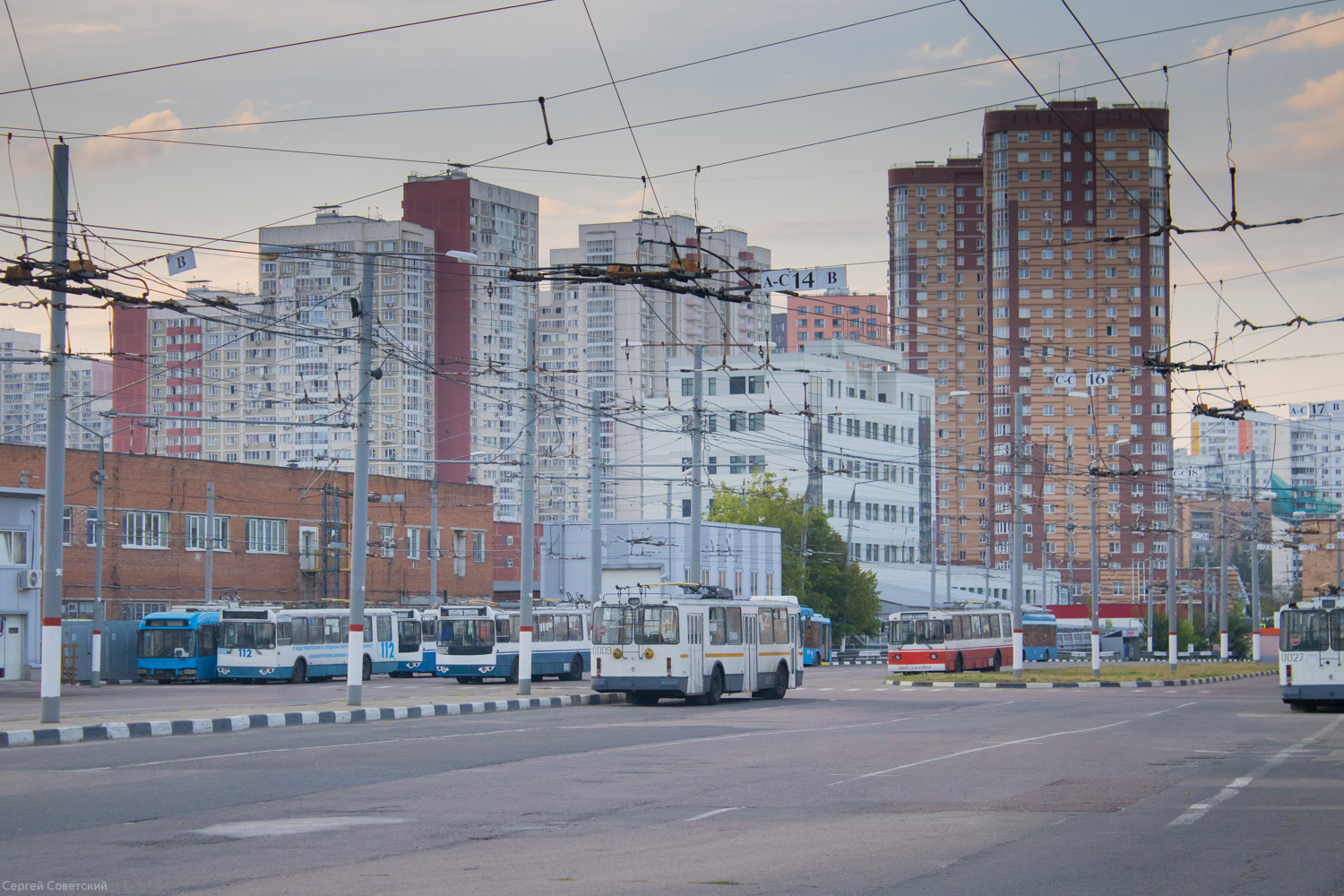 Himki — Miscellaneous photos; Himki — Trolleybus Lines and Infrastructure