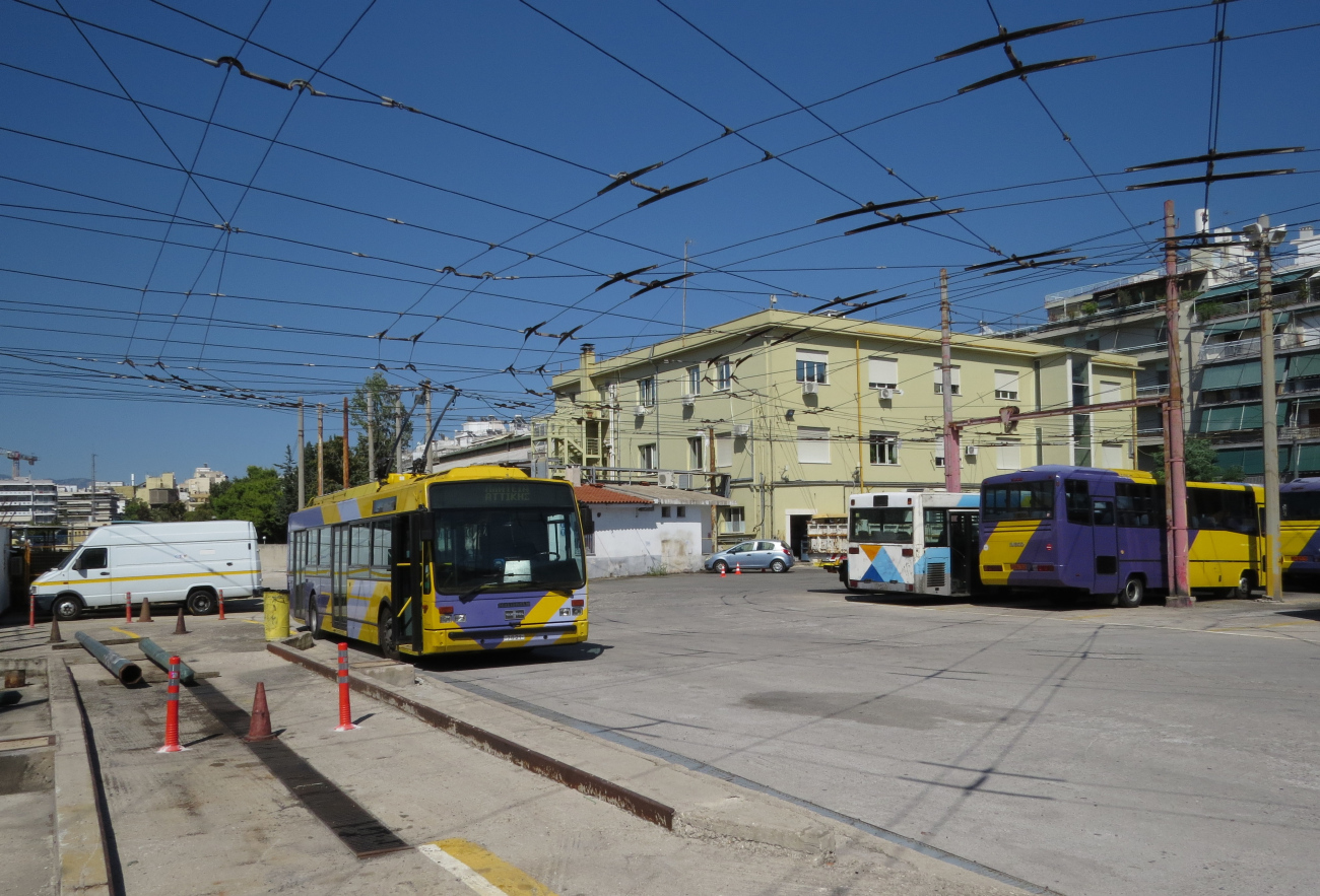 Афины, Van Hool A300T № 7021; Афины — Троллейбусы – линии и инфраструктура