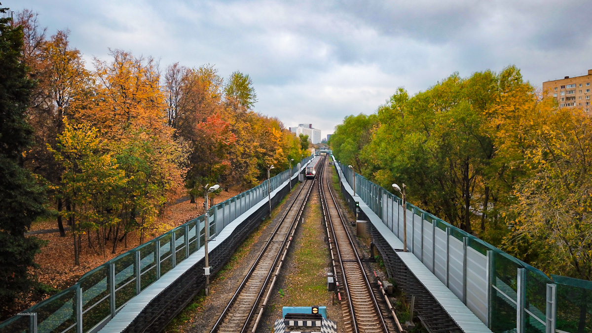 Moscow — Metro — [4] Filyovskaya Line; Moscow — Metro — Vehicles — Type 81-765/766/767 «Moskva» and modifications