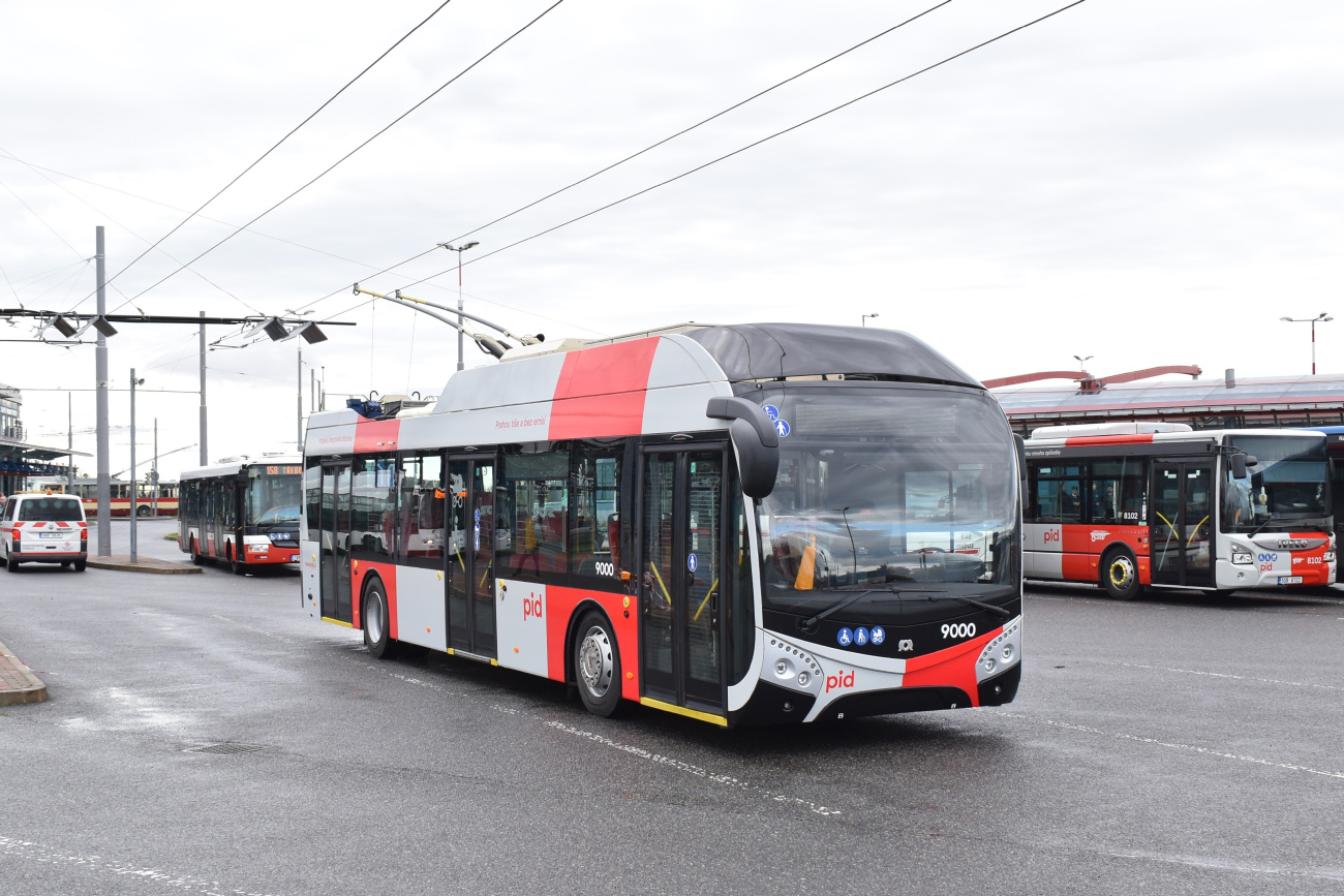 Прага, SOR TNS 12 (Cegelec) № 9000; Прага — 50 лет спустя – покатушки на троллейбусах и начало регулярной эксплуатации 58 маршрута