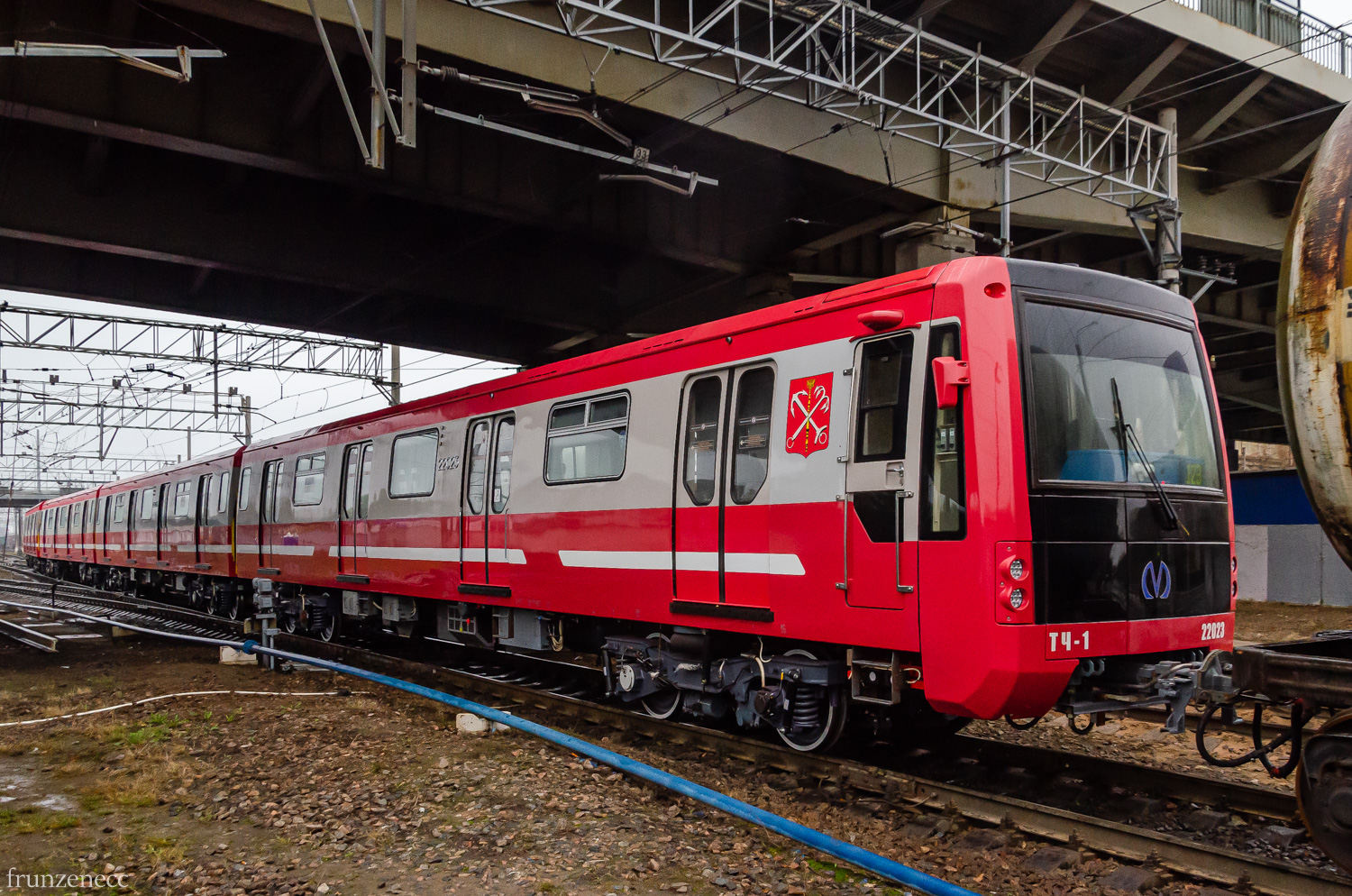 Sankt Petersburg, 81-722.1  (MVM) Nr 22023; Sankt Petersburg — Metro — Transport of subway cars by railway