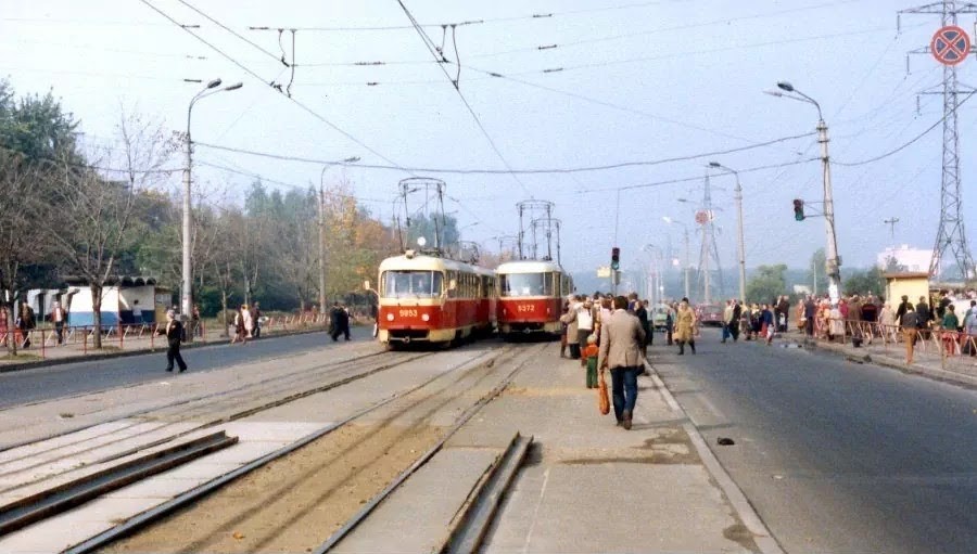 Киев, Tatra T3SU № 5953; Киев, Tatra T3SU (двухдверная) № 5372; Киев — Исторические фотографии; Киев — Трамвайные линии: Дарницкая сеть