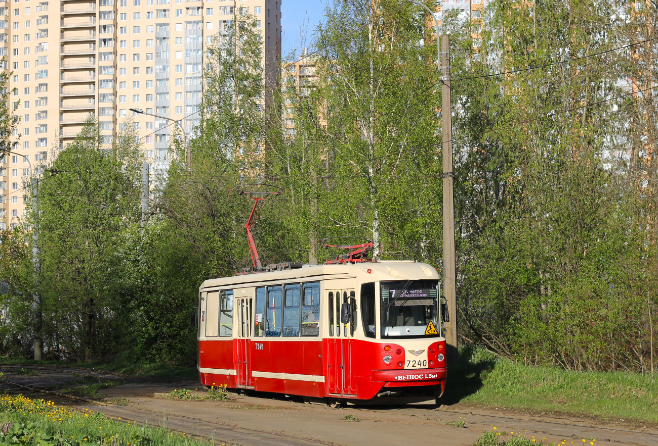 Санкт-Петербург, ТС-77 № 7240