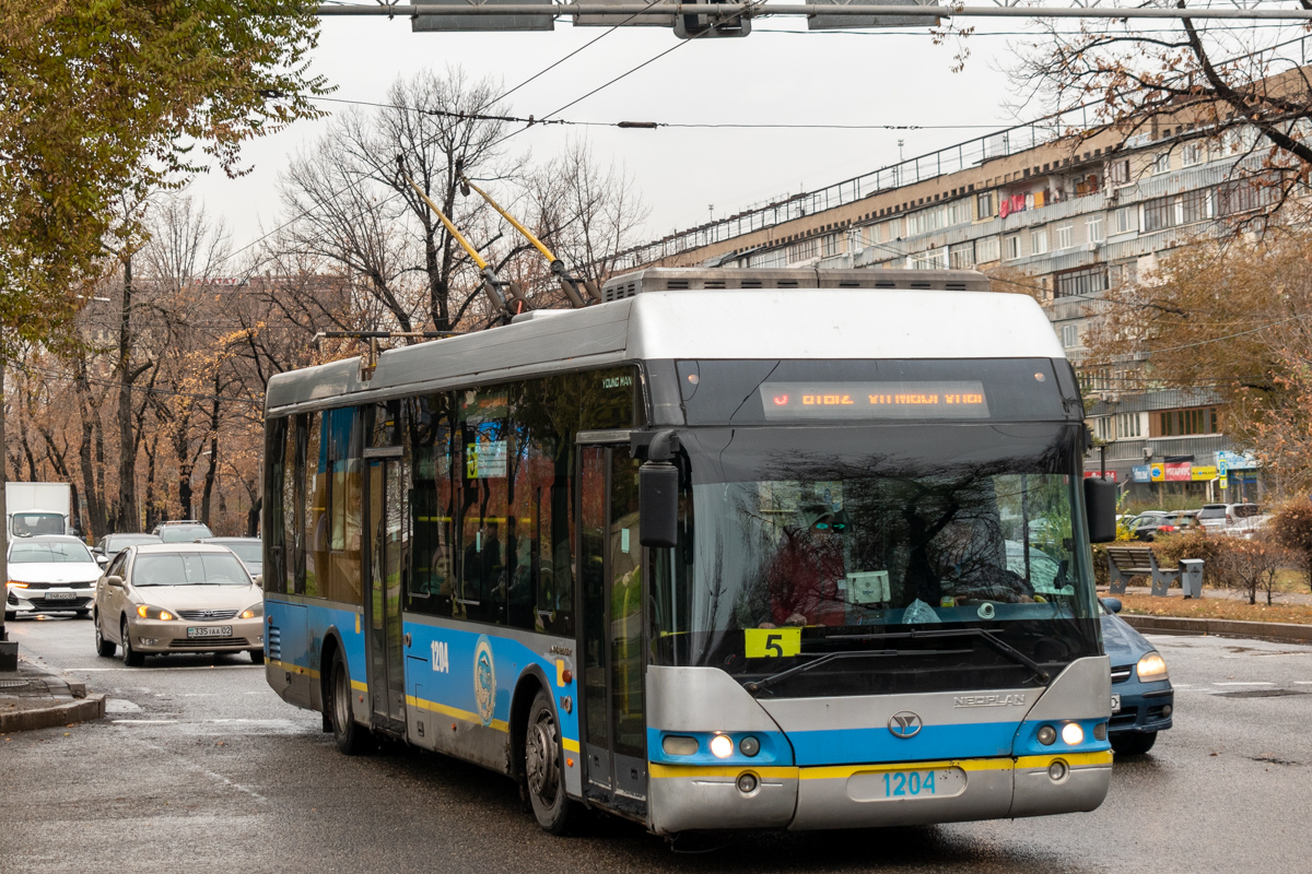 Алматы, YoungMan JNP6120GDZ (Neoplan Kazakhstan) № 1204