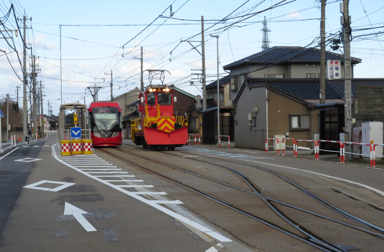 Такаока, Niigata Transys № 6000; Такаока — Трамвайная линия и инфраструктура