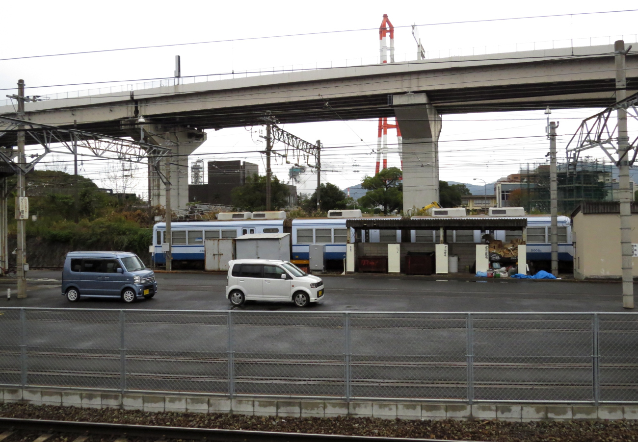 Китакюсю, Hitachi № 2002; Китакюсю — Интерурбан Сhikutetsu, линии и инфраструктура