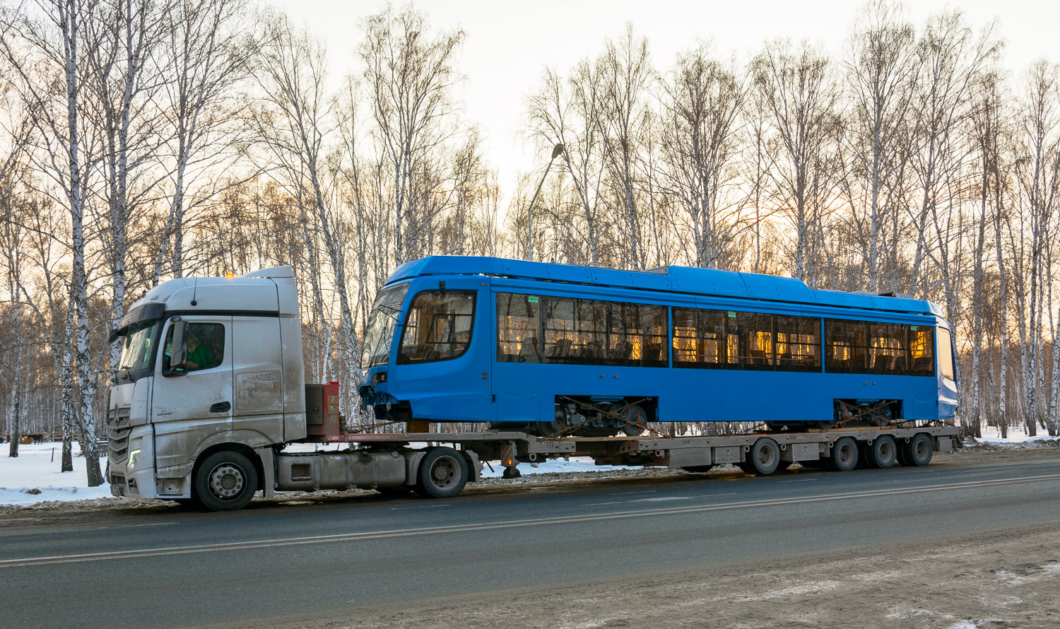 Новокузнецк, 71-623-04 № 327; Усть-Катав — Трамвайные вагоны для Новокузнецка