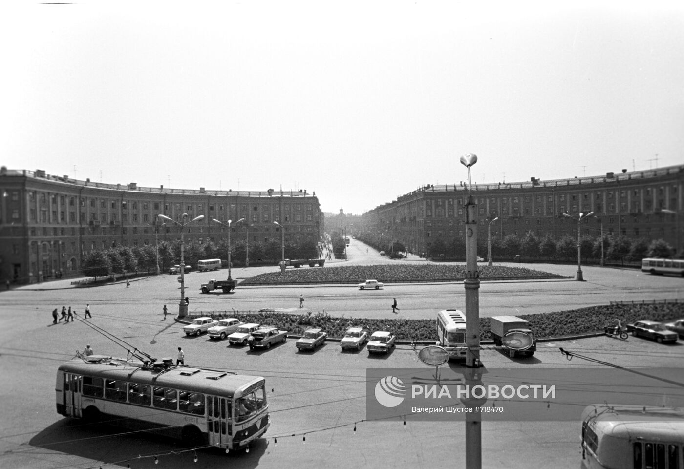 площадь черняховского