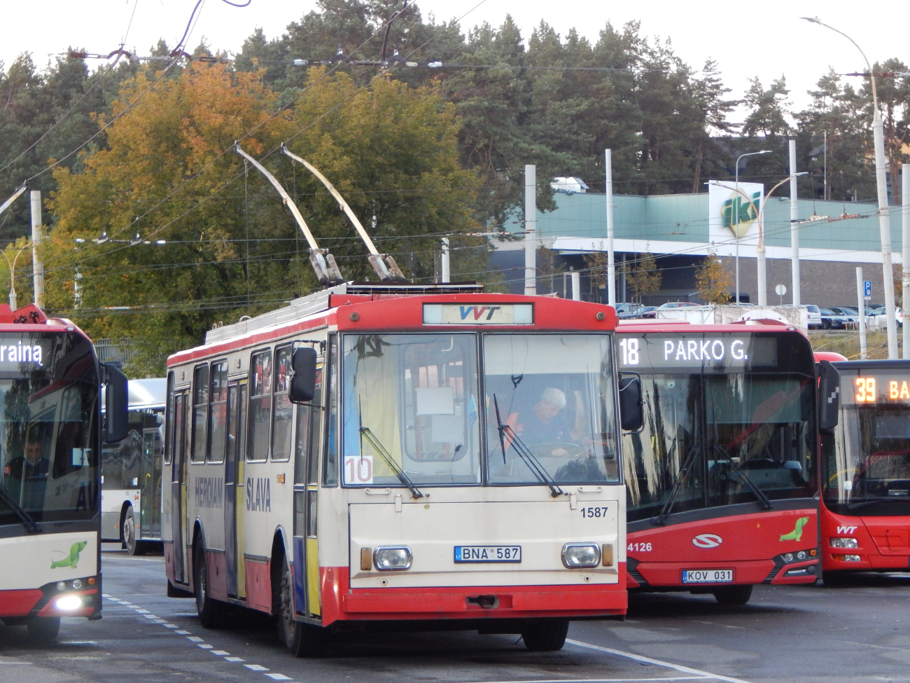 Вильнюс, Škoda 14Tr13/6 № 1587