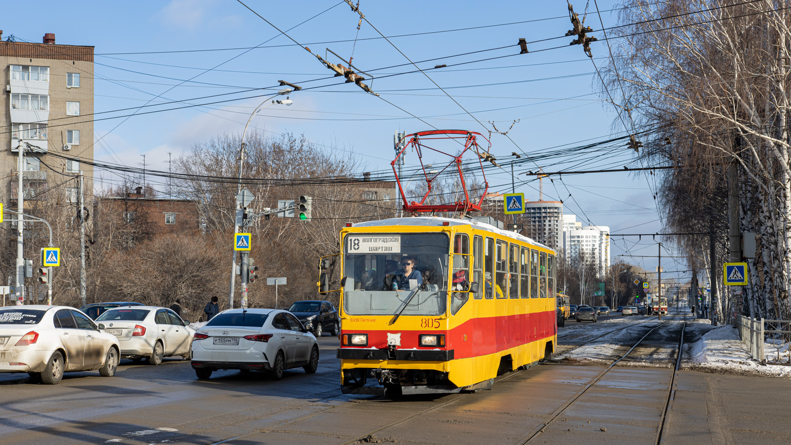 Екатеринбург, 71-402 № 805