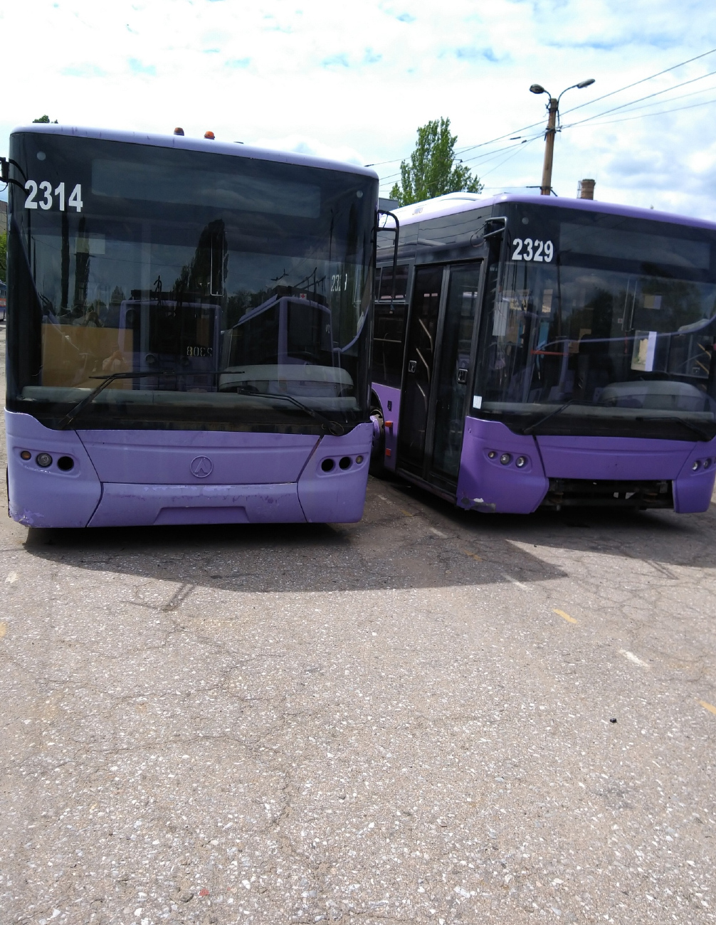 Донецк, ЛАЗ E301A1 № 2314; Донецк, ЛАЗ E183A1 № 2329