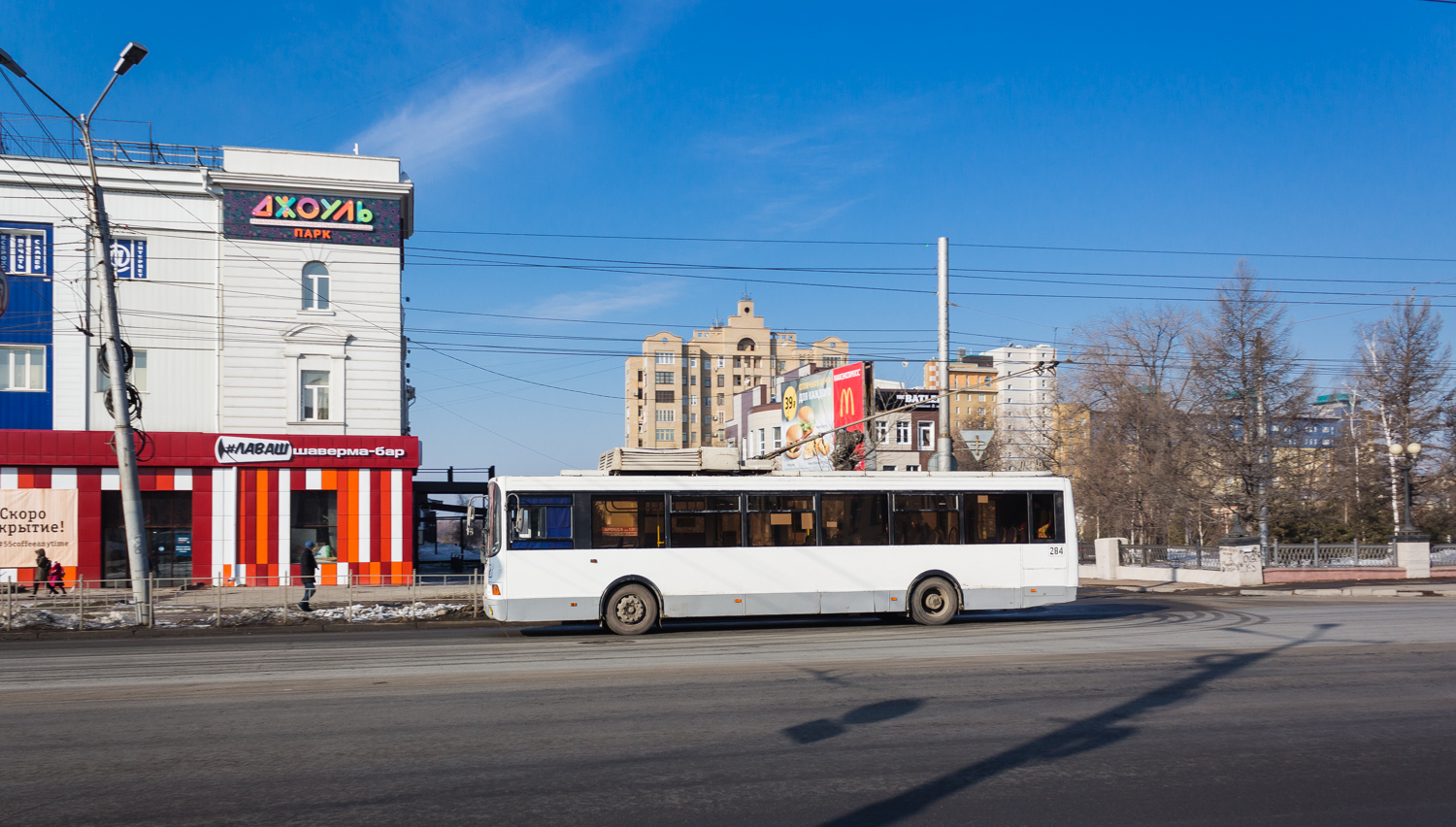 Omsk, LiAZ-52803 Nr 284