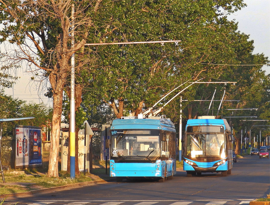 Росарио, Тролза-5265.03 «Мегаполис» № 31; Росарио, BioBus-e № 34