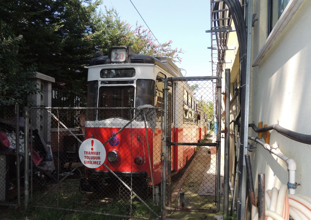 Isztambul — T3 Narrow-gauge tram line (Kadıköy — Moda) — Miscellaneous photos