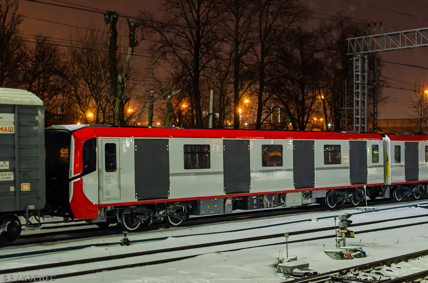 Санкт-Петербург, 81-725.1  «Балтиец» (ОЭВРЗ) № 25012; Санкт-Петербург — Метрополитен — Перегонка вагонов метро по ж/д