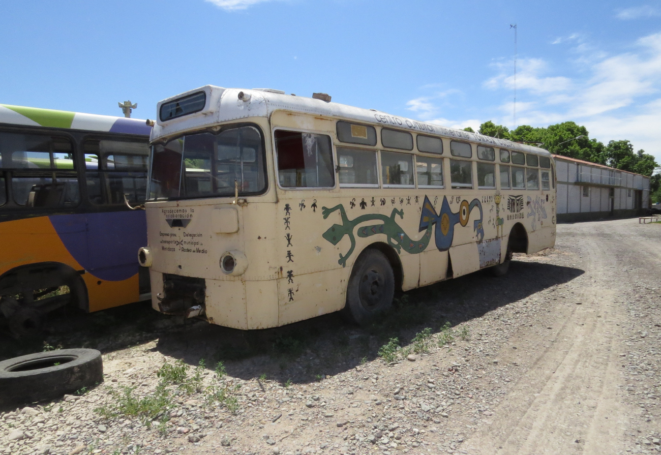 Мендоса, Nissan № 22; Мендоса — Старые и музейные троллейбусы; Мендоса — Хранилище Rodeo de la Cruz