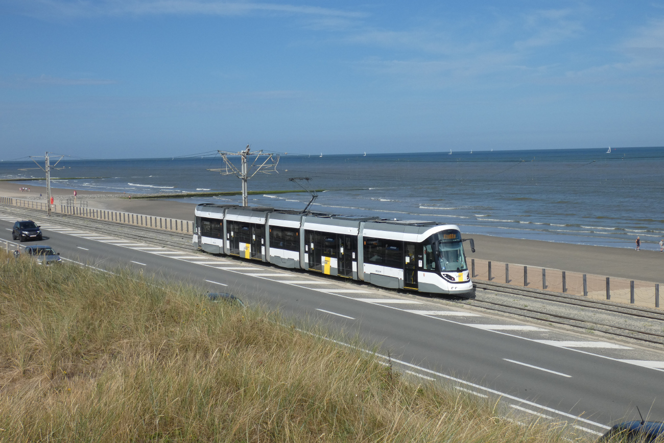 Береговой трамвай, CAF Urbos 100 № 6152