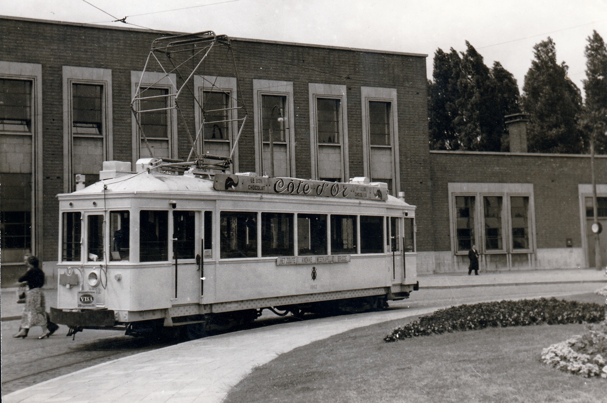 比利时海岸轻轨, SNCV Standard wooden motor car # 9942; 布呂赫 — Old Photos