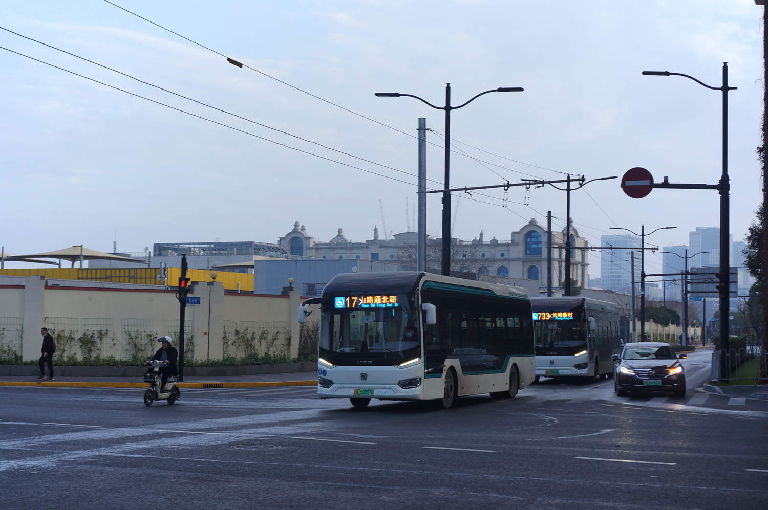 Шанхай, Sunwin SWB6109BEV63 (iEV10) № S0Q-0041; Шанхай — Троллейбусные линии и инфраструктура