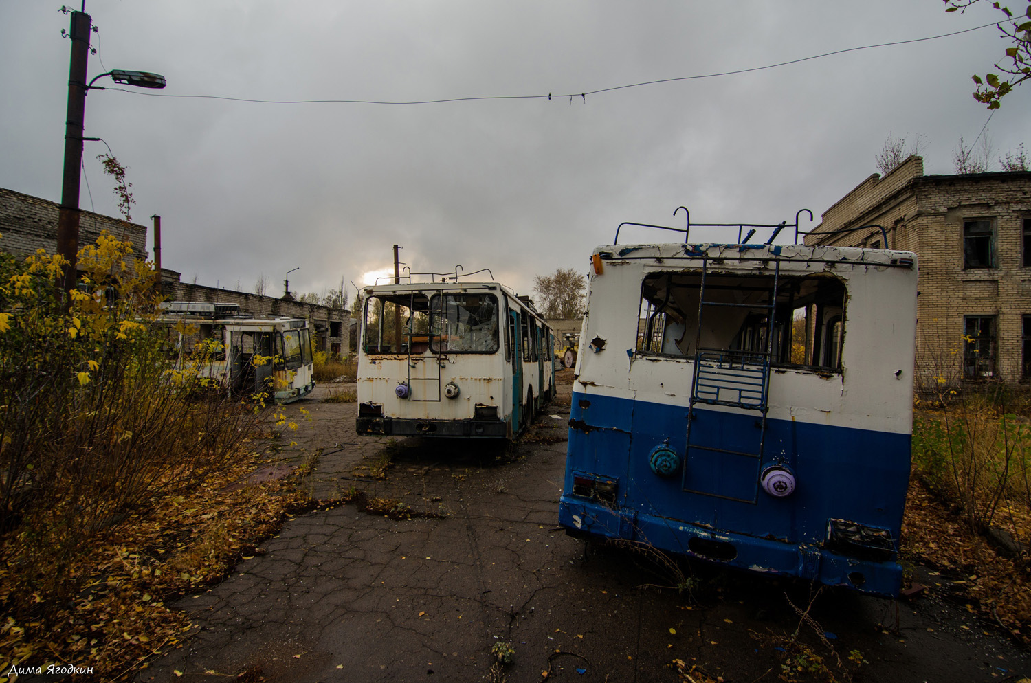 Vuhlehirsk, YMZ T2 № 2023; Vuhlehirsk, YMZ T2 № 536; Vuhlehirsk, YMZ T2 № 532