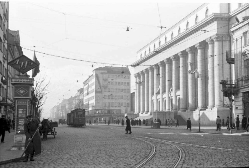 София — Трамваен транспорт по време на Втората Световна Война (1943–1944)