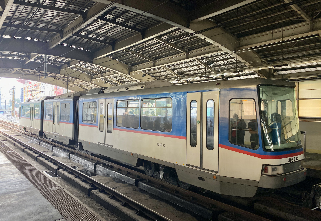 Манила, Tatra RT8D5M № 3050; Манила — MRT-3 || Metrostar