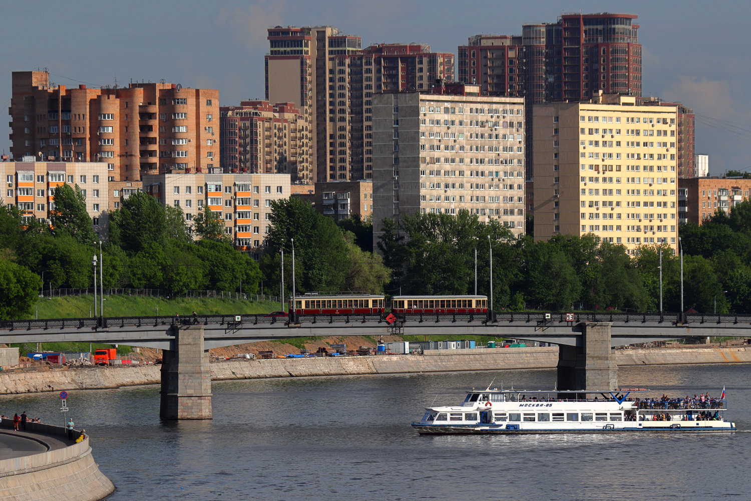 Москва — Парад ретротранспорта 4 июня 2022